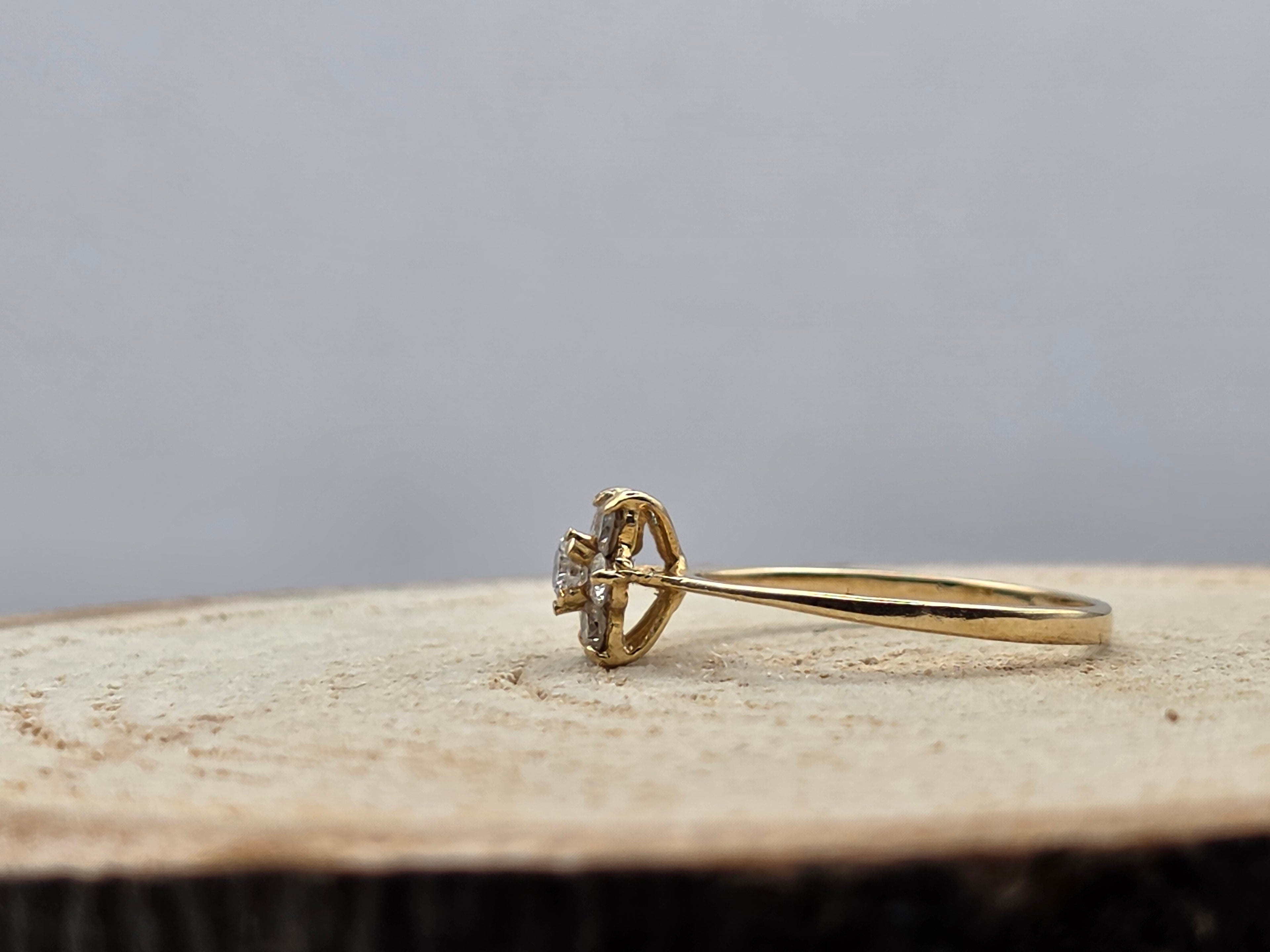 Ring 18 Karaat geel goud voorzien van 0.34ct. tw. natuurlijke diamant