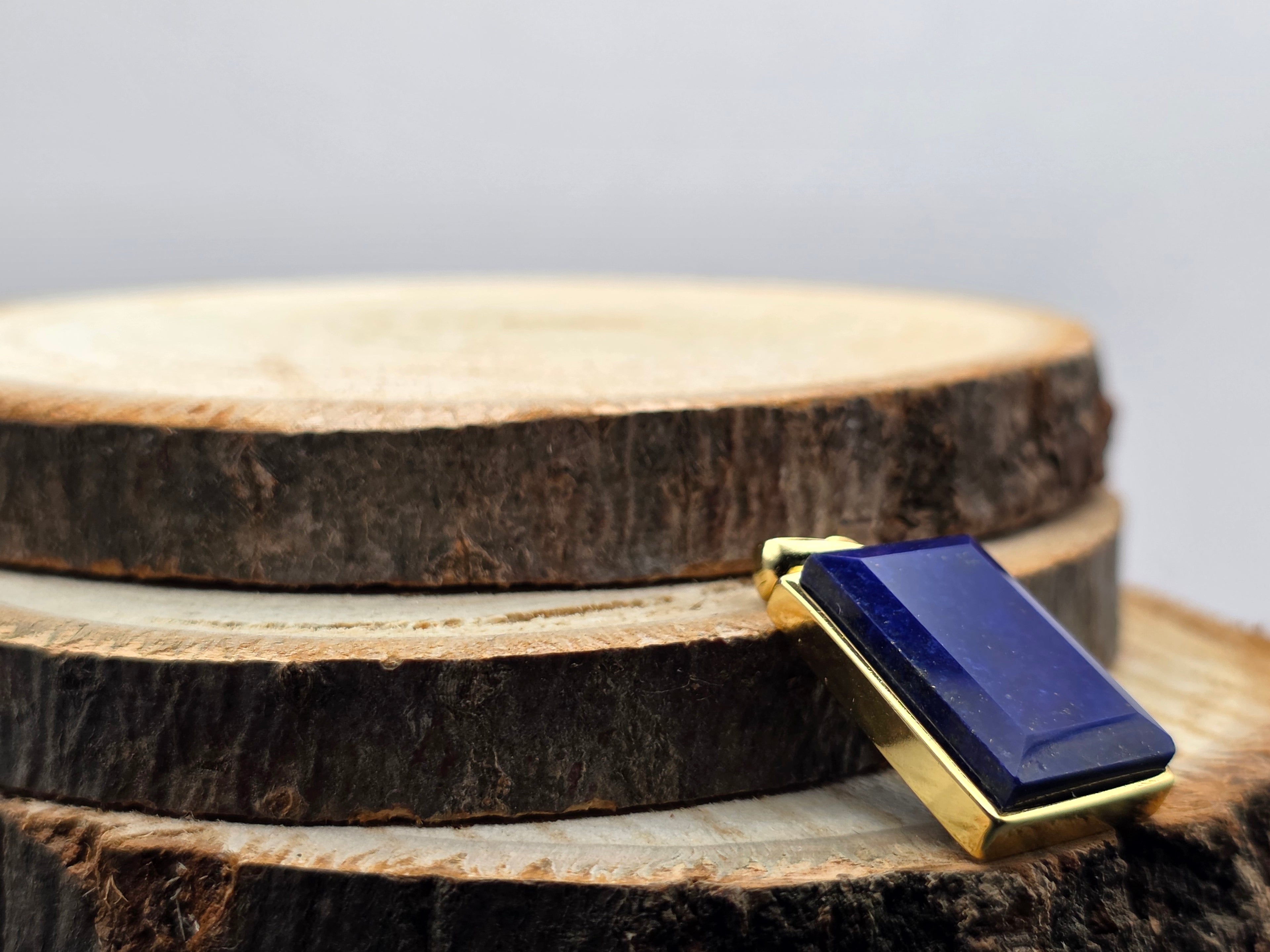 Grote hanger: Lapis Lazuli 5,34gr. inclusief collier .925 Zilver - verguld 18Kt.