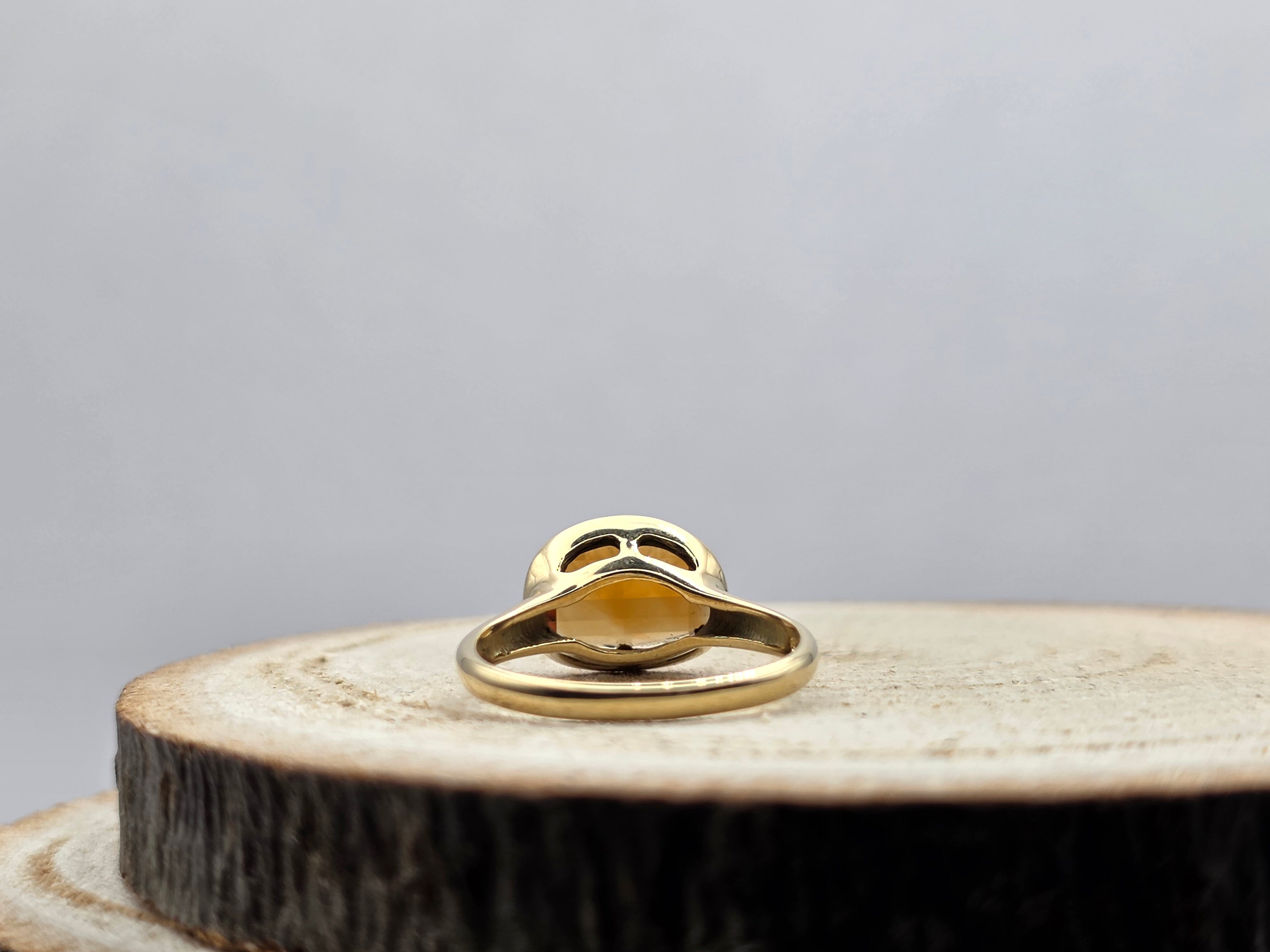 Ring 14 Karaat goud met citrien