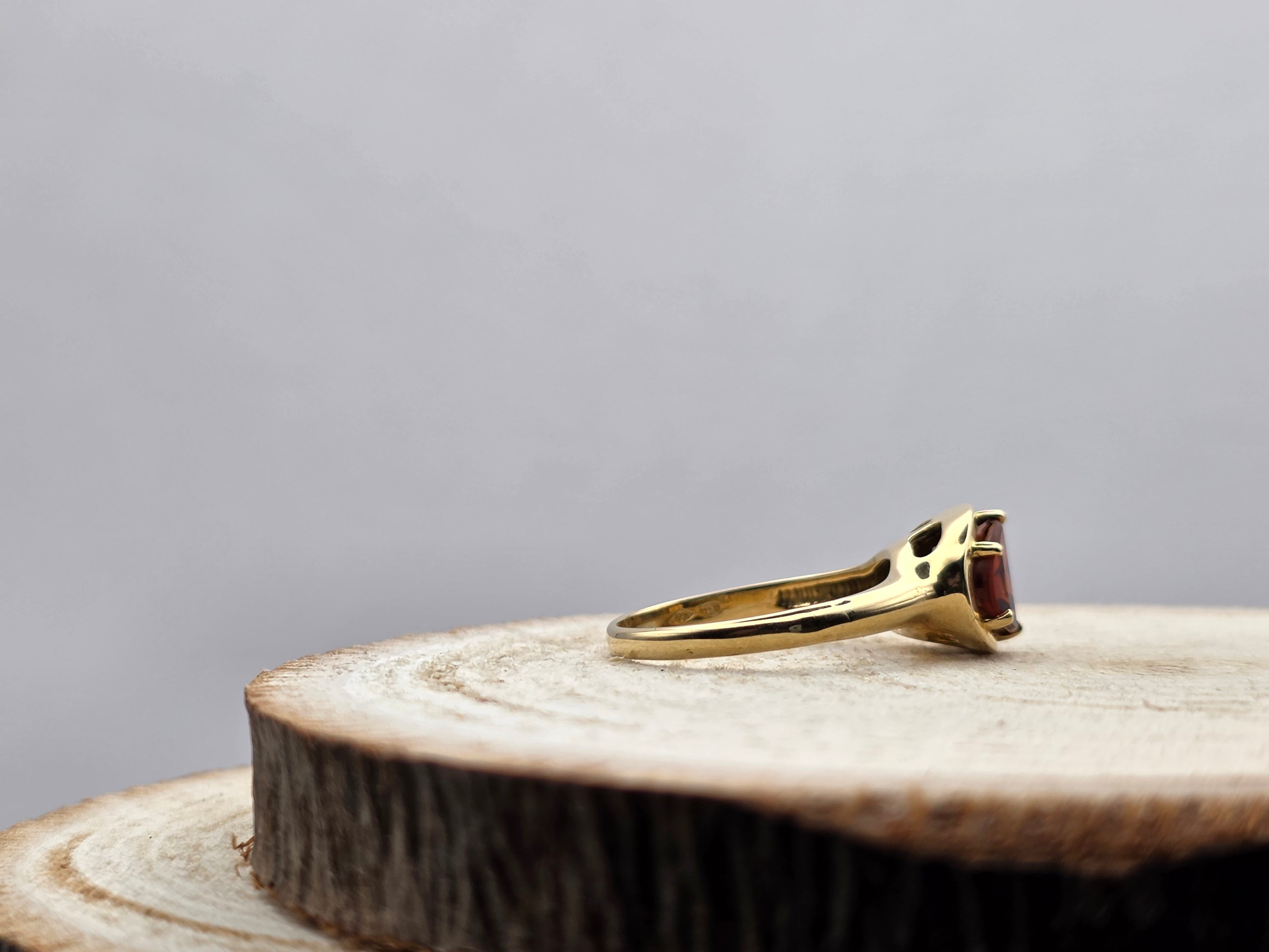 Ring 14 Karaat goud met citrien